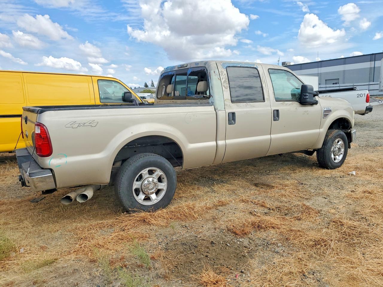 2010 Ford F250 Super Duty - Image 3