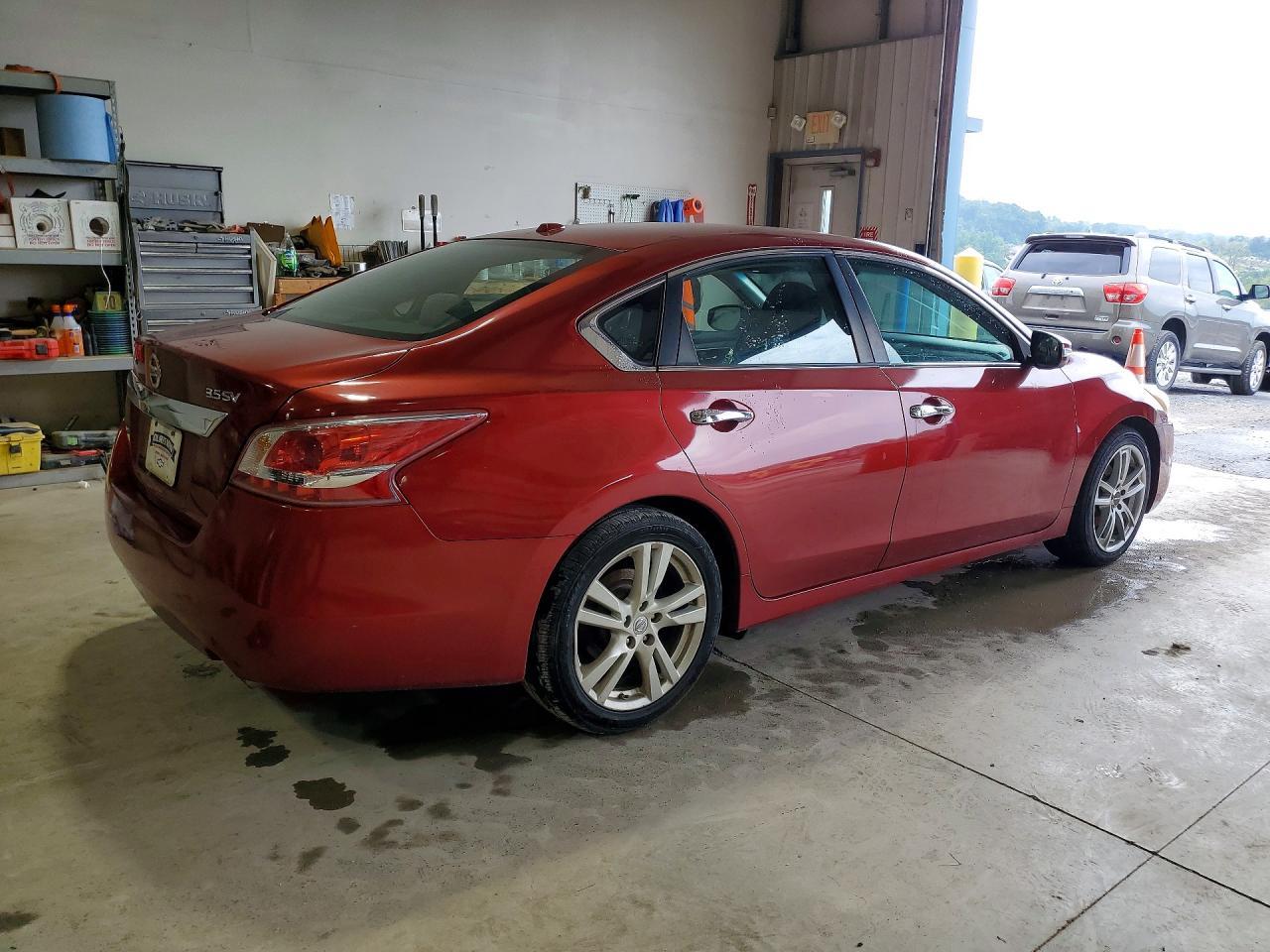 2013 Nissan Altima 3.5 S - Фото 3