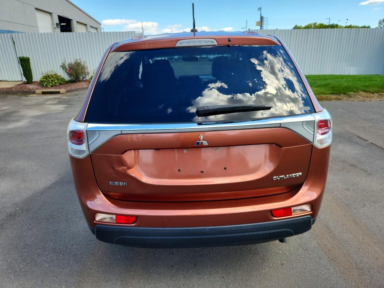 2014 Mitsubishi Outlander Se - Фото 6