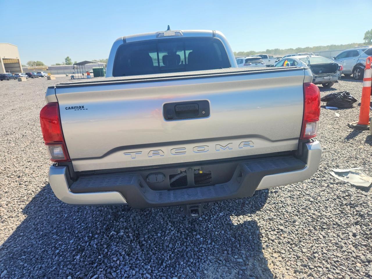 2022 Toyota Tacoma Sr5 V6 - Image 6