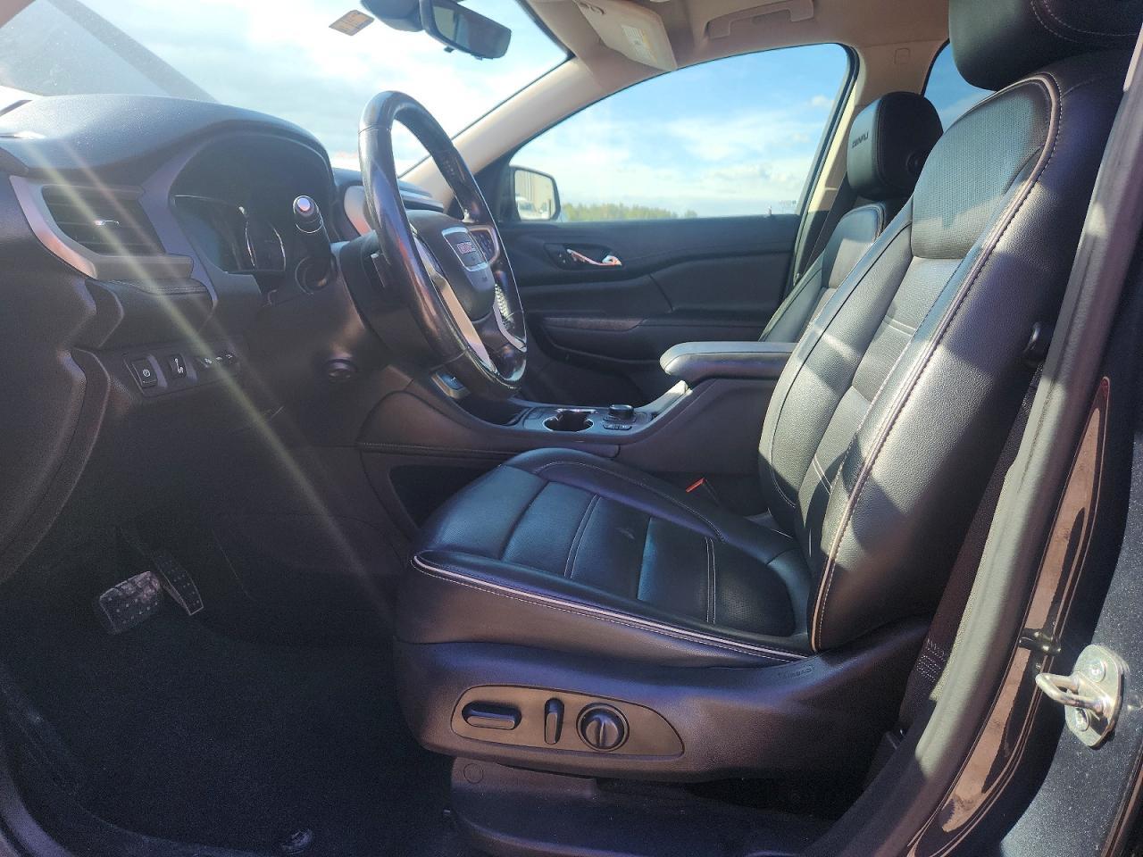 2021 GMC Acadia Denali - Фото 7