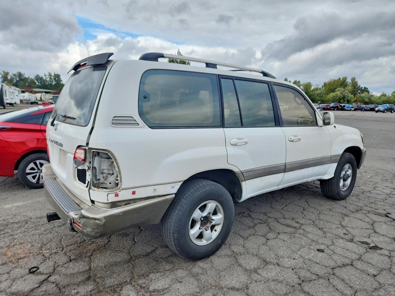 2000 Toyota Landcruser - Image 3