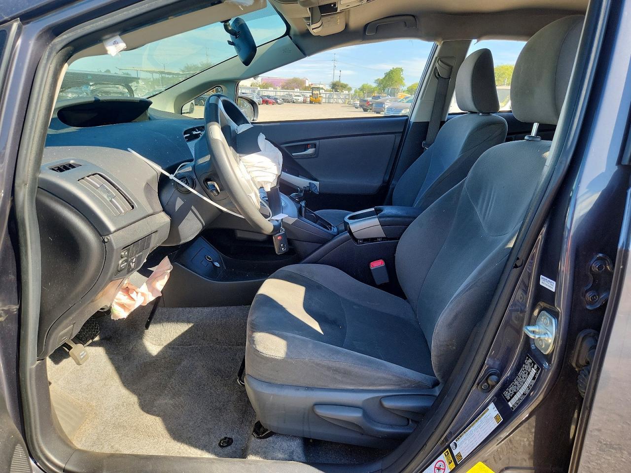 2013 Toyota Prius Two - Фото 7