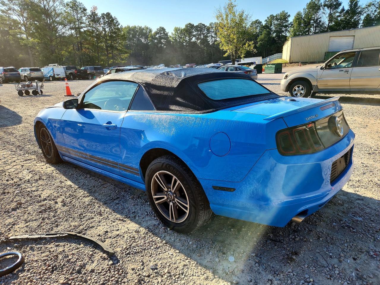 2013 Ford Mustang - Image 2