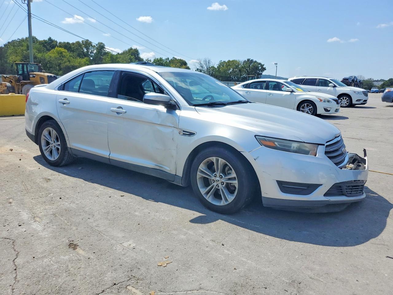 2015 Ford Taurus Sel - Image 4