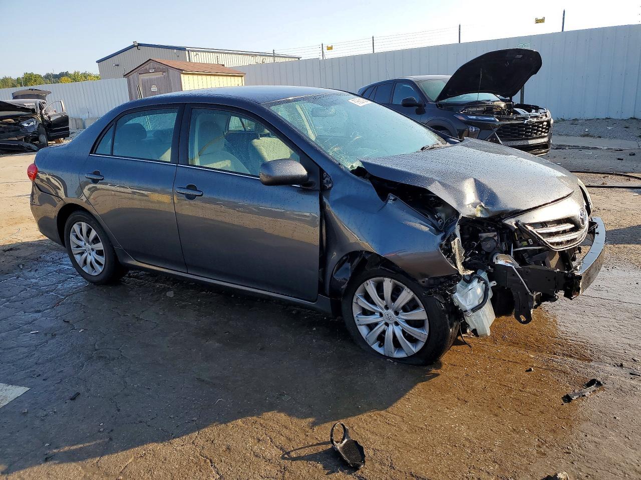 2013 Toyota Corolla Le - Фото 4