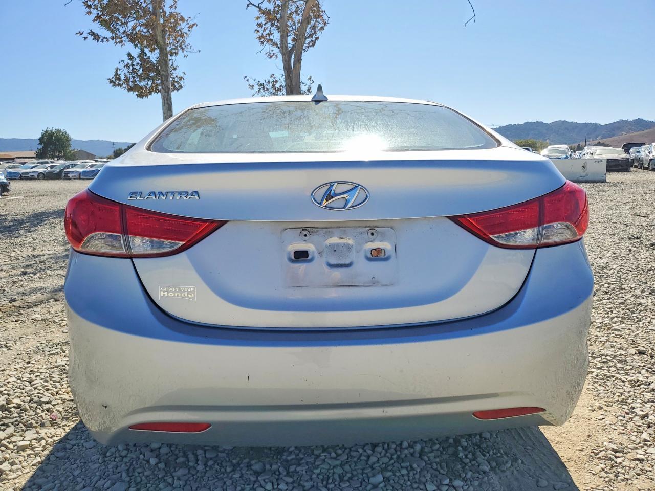 2013 Hyundai Elantra Gls - Фото 6