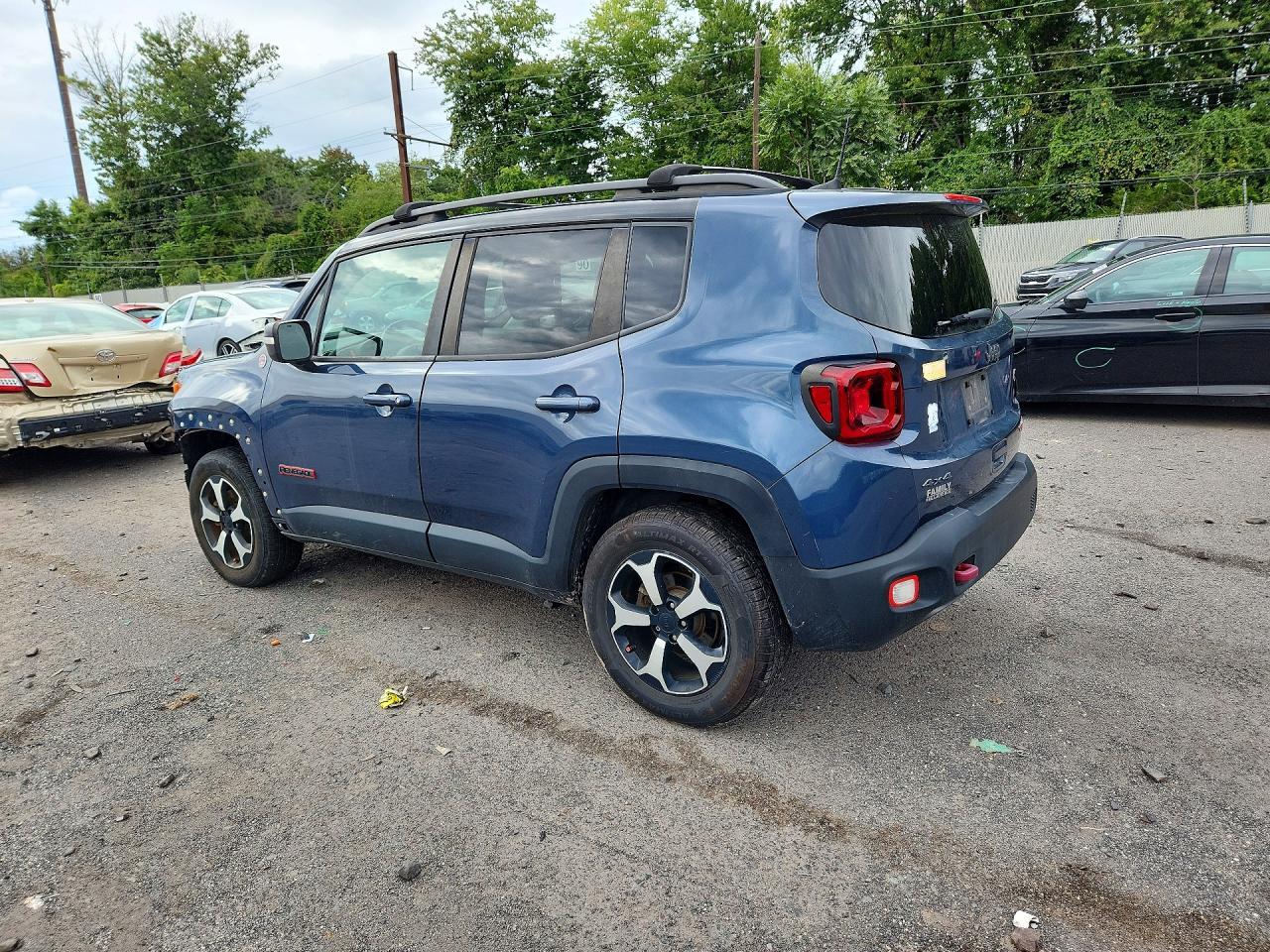 2020 Jeep Renegade Trailhawk - Фото 2