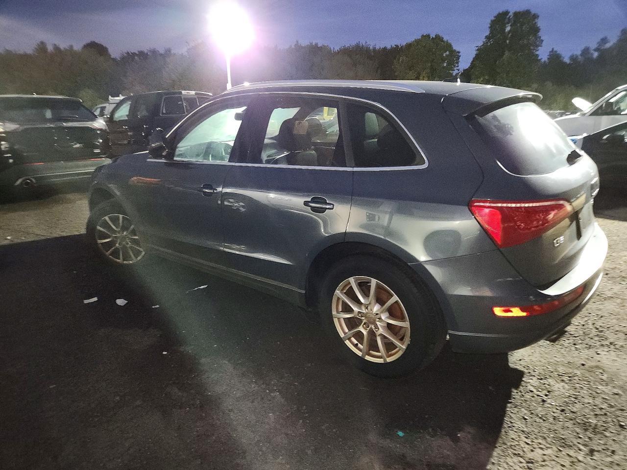 2011 Audi Q5 Premium Plus - Фото 2