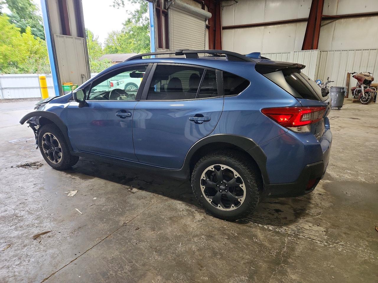 2023 Subaru Crosstrek Premium - Фото 2