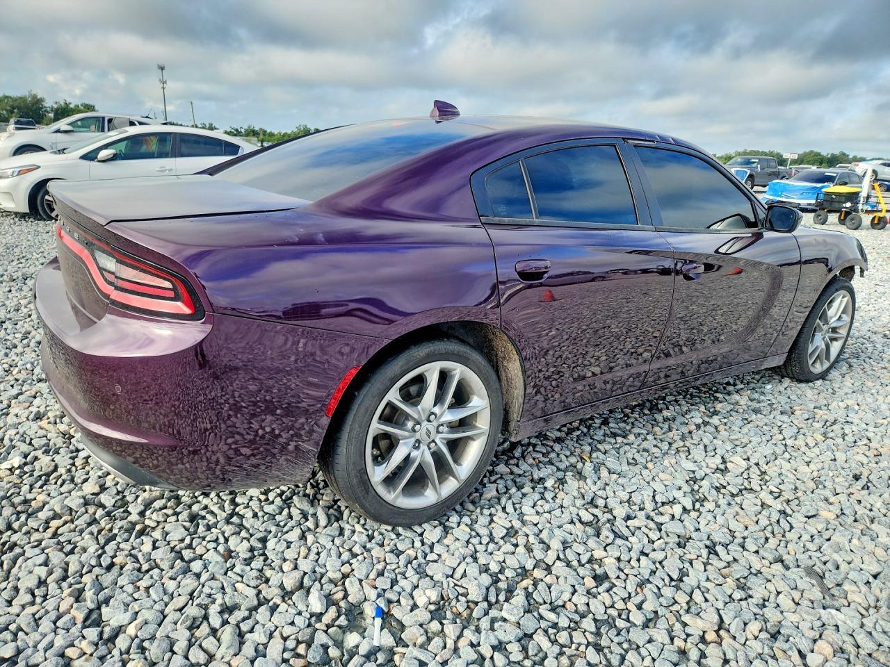2022 Dodge Charger Sxt - Фото 3