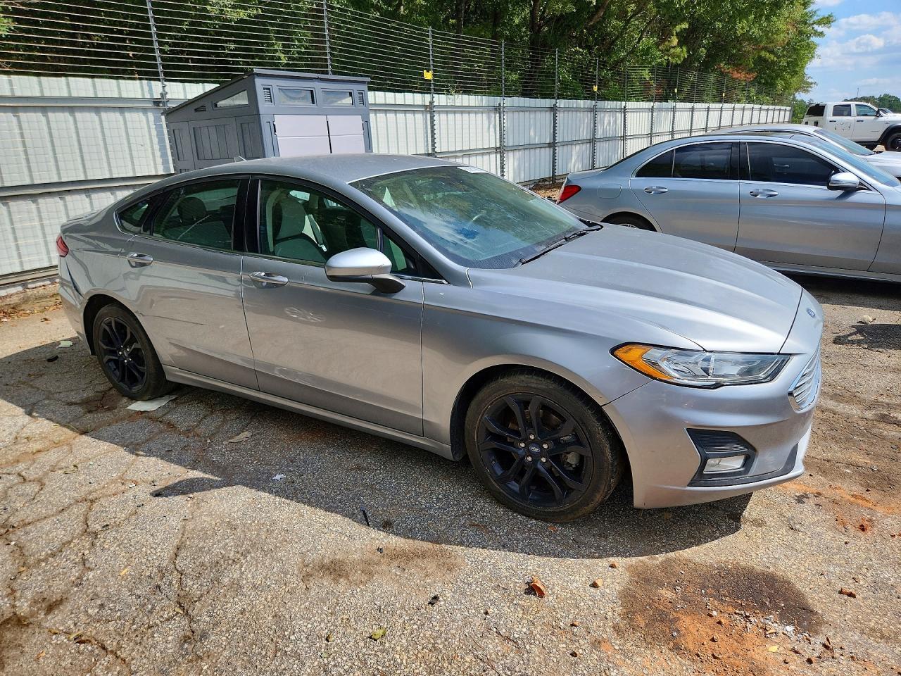 2020 Ford Fusion Se - Фото 4
