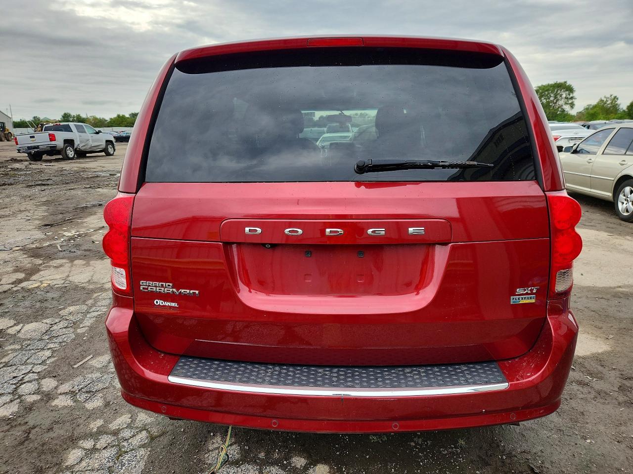 2016 Dodge Grand Caravan Sxt - Фото 6