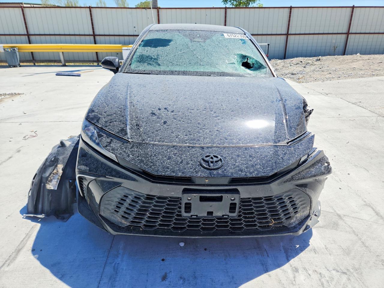 2025 Toyota Camry Se - Image 5