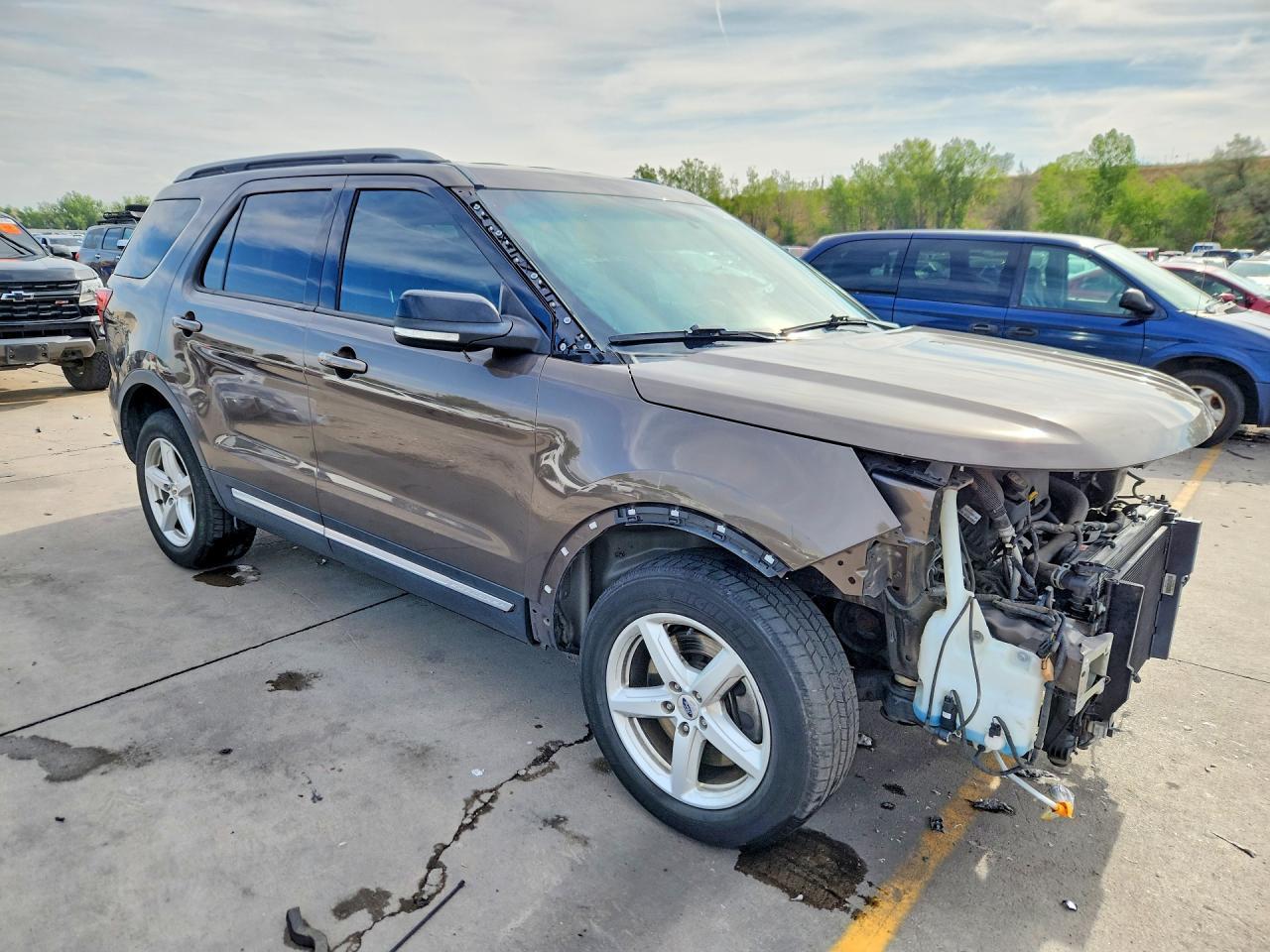 2016 Ford Explorer Xlt - Image 4
