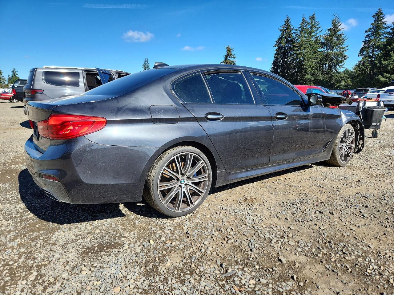 2017 BMW 540 I - Фото 3