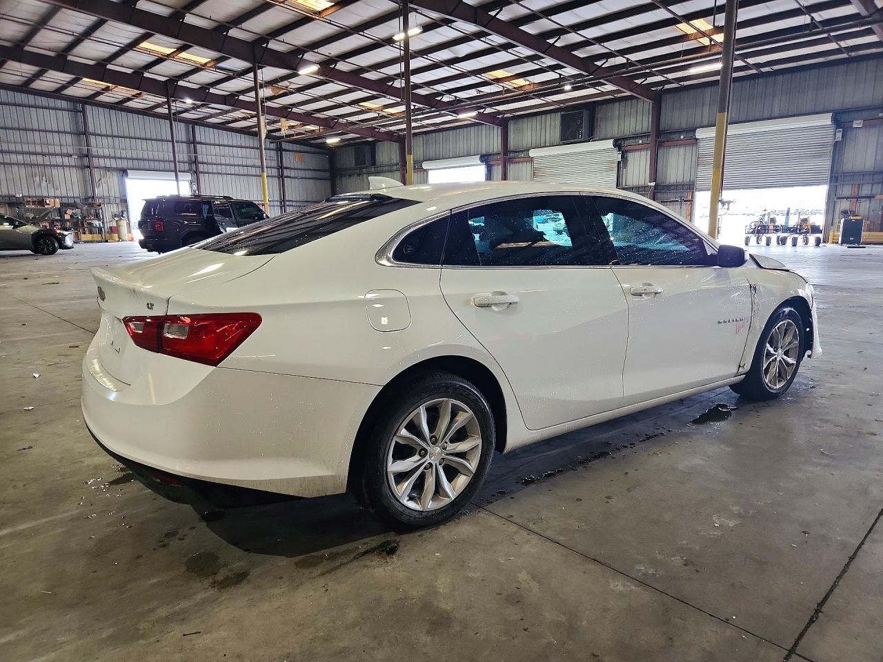 2023 Chevrolet Malibu Lt - Фото 3