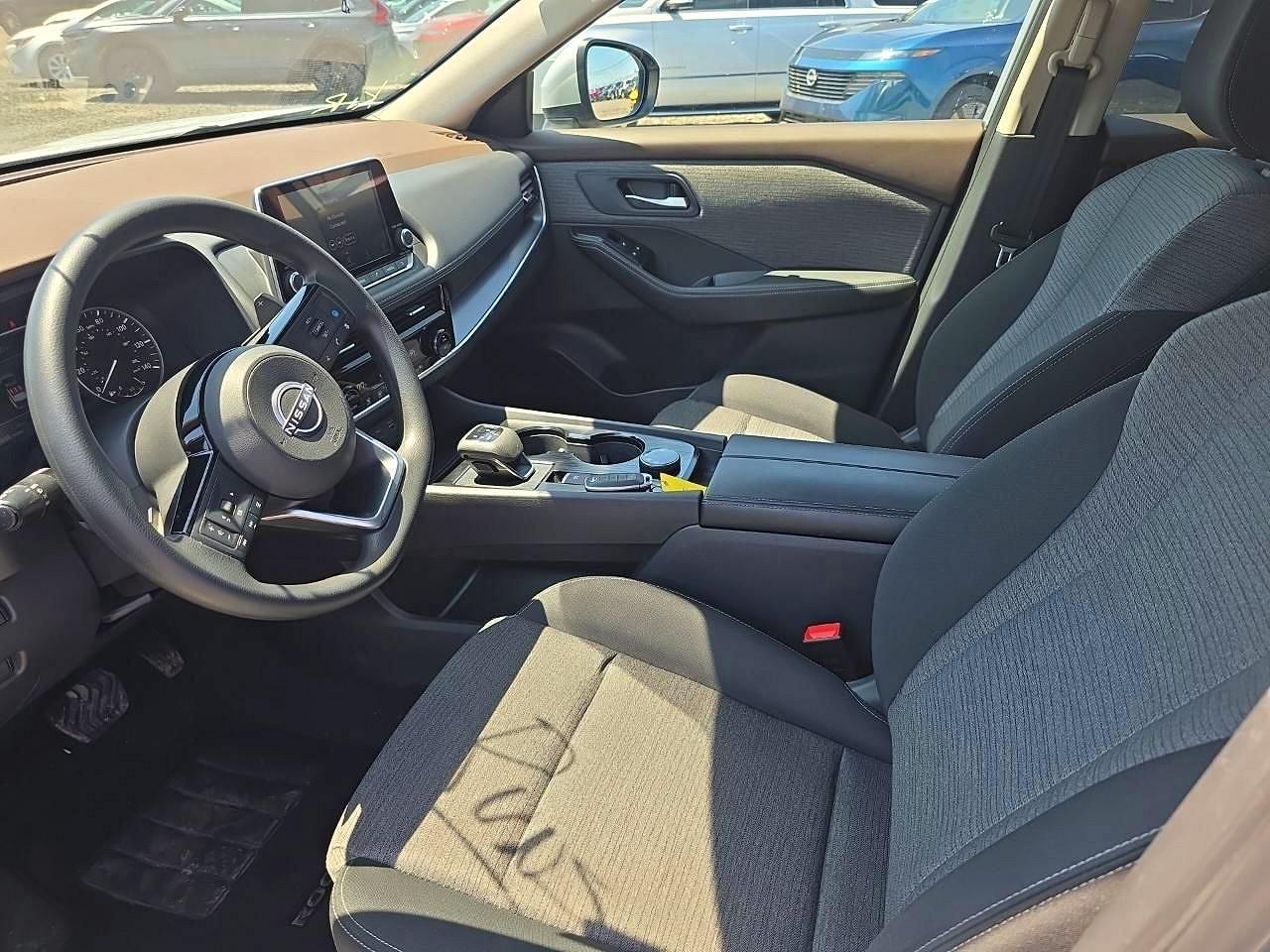2023 Nissan Rogue Sv - Image 7