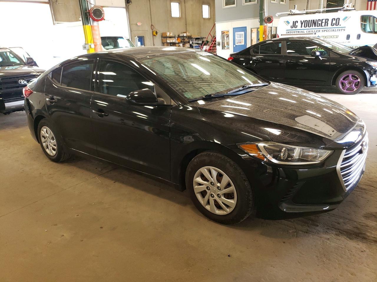 2018 Hyundai Elantra Se - Image 4