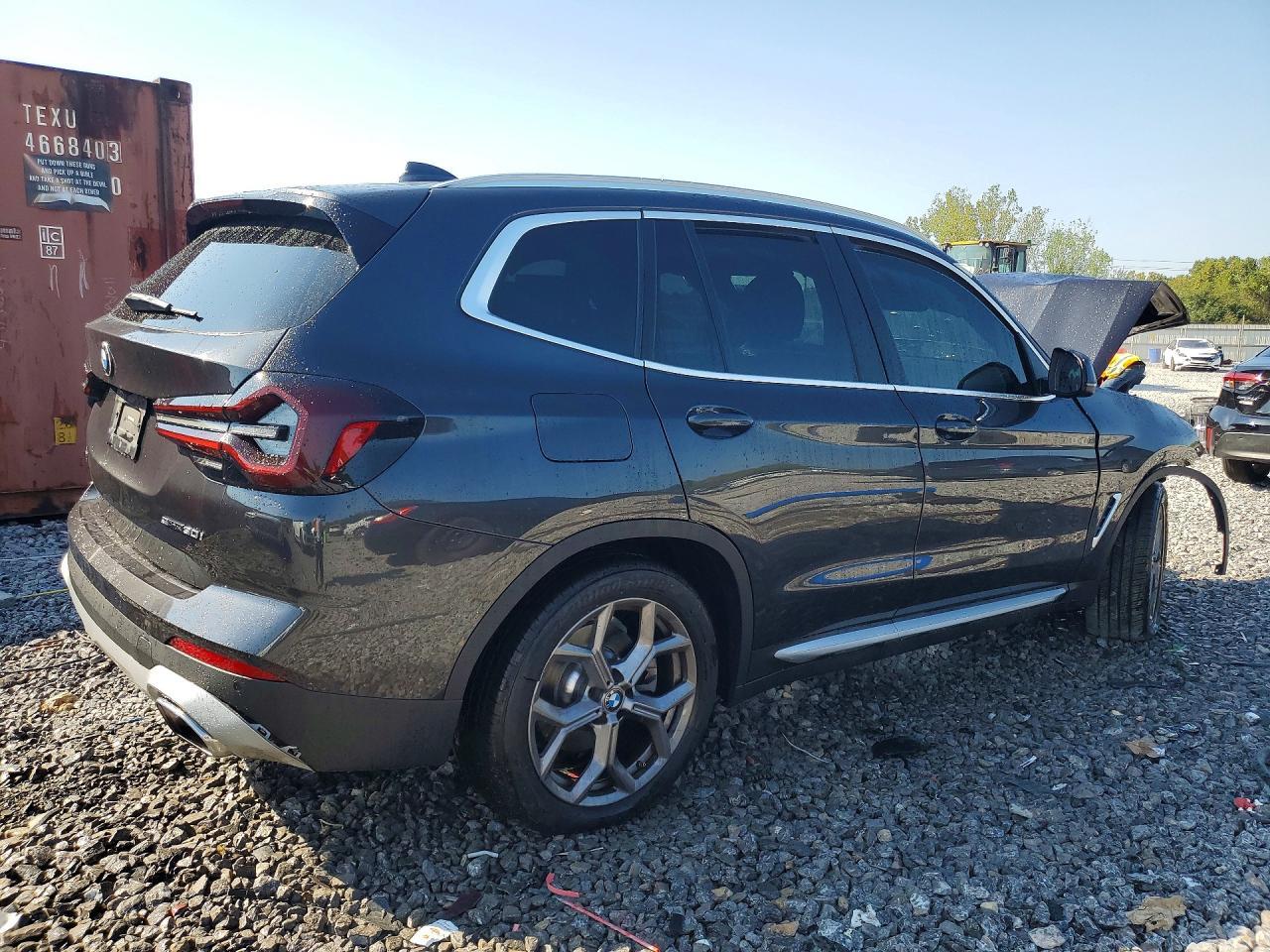 2022 BMW X3 Sdrive30I - Фото 3