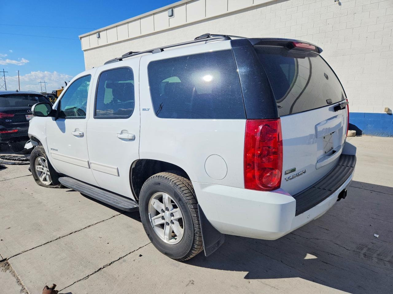 2010 GMC Yukon Slt - Фото 2