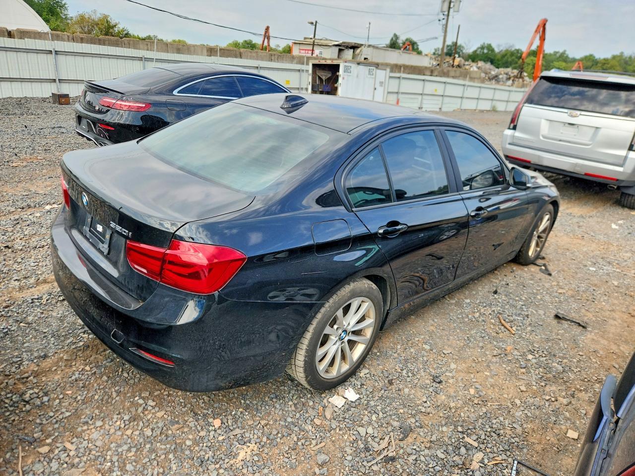 2018 BMW 320 Xi - Image 3