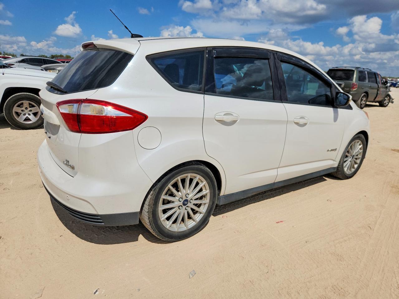 2013 Ford C-Max Se - Image 3