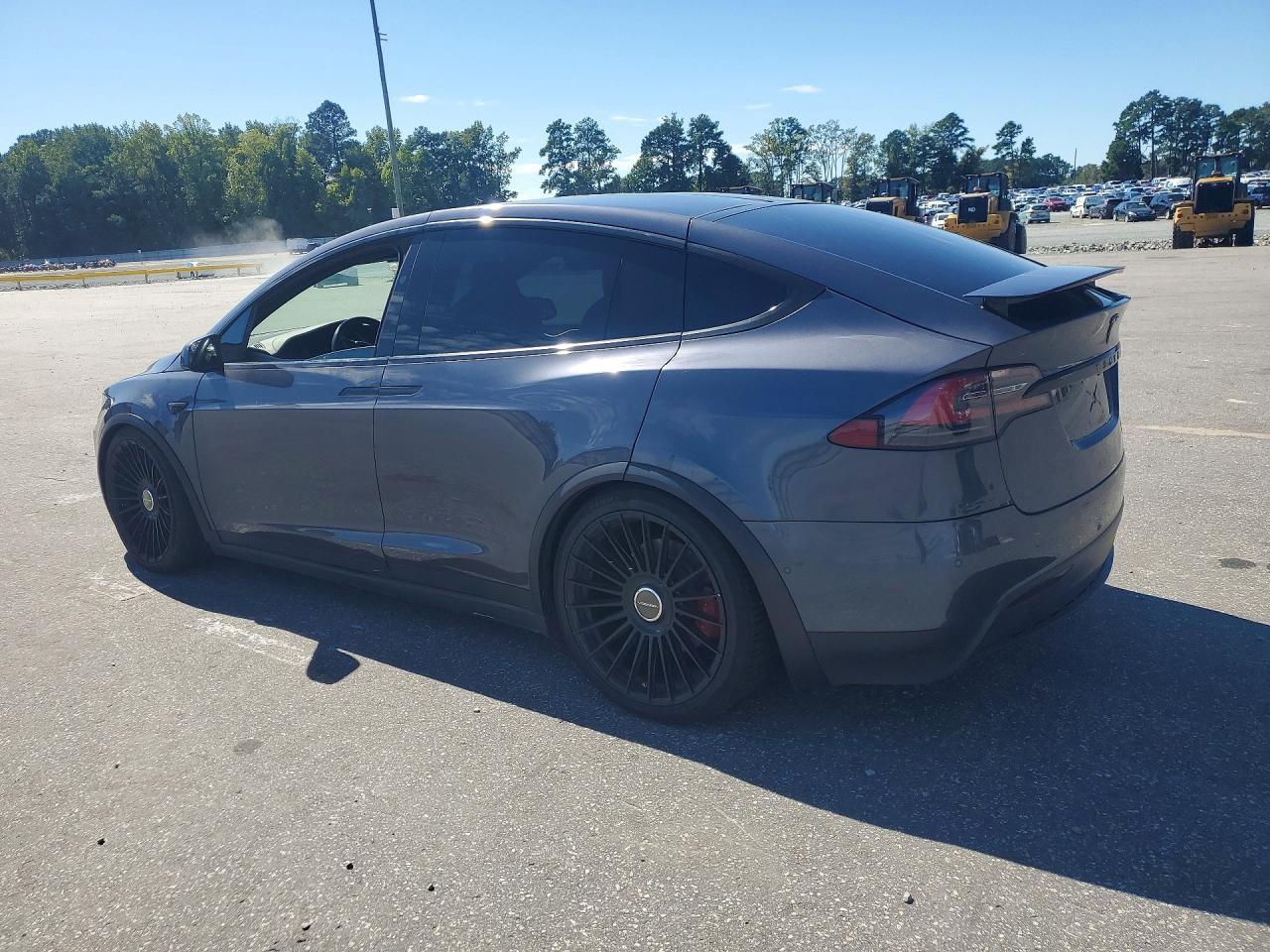 2021 Tesla Model X - Image 2