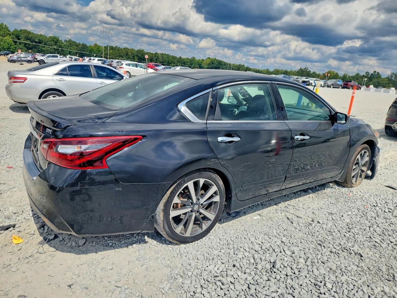 2017 Nissan Altima 2.5 Sr - Фото 3