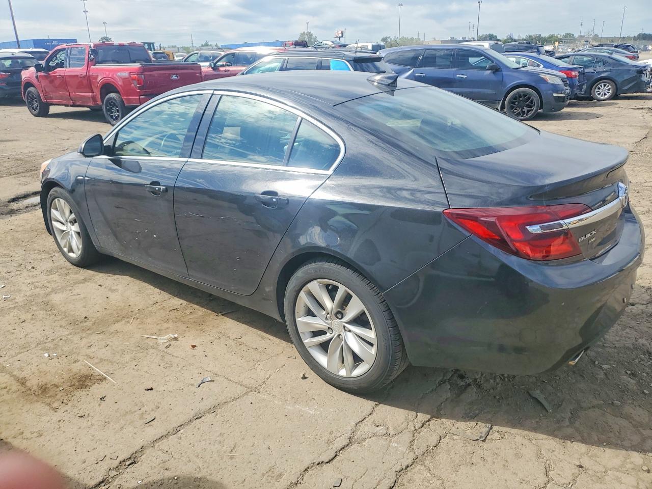 2015 Buick Regal Premium - Image 2