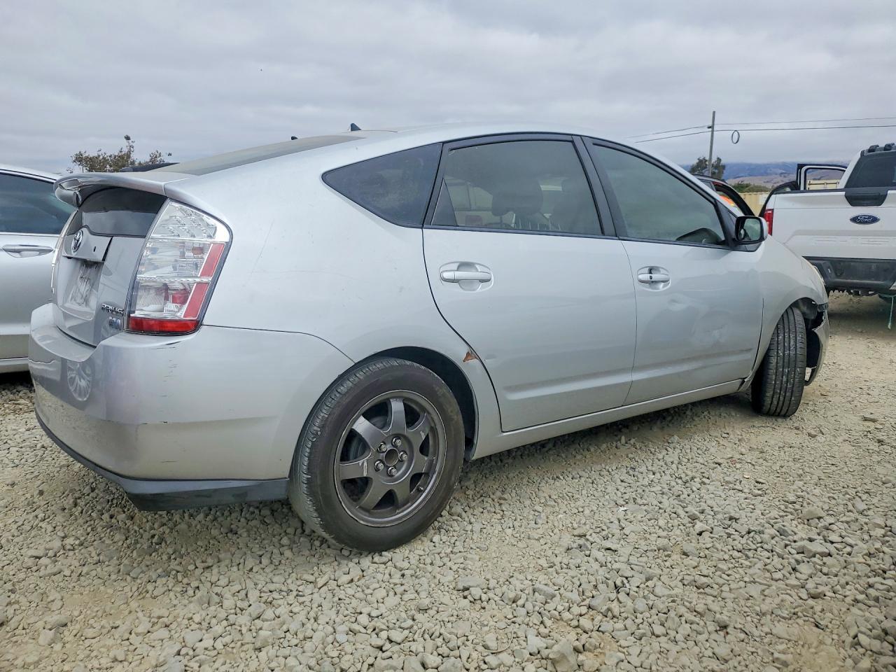2007 Toyota Prius Touring - Image 3