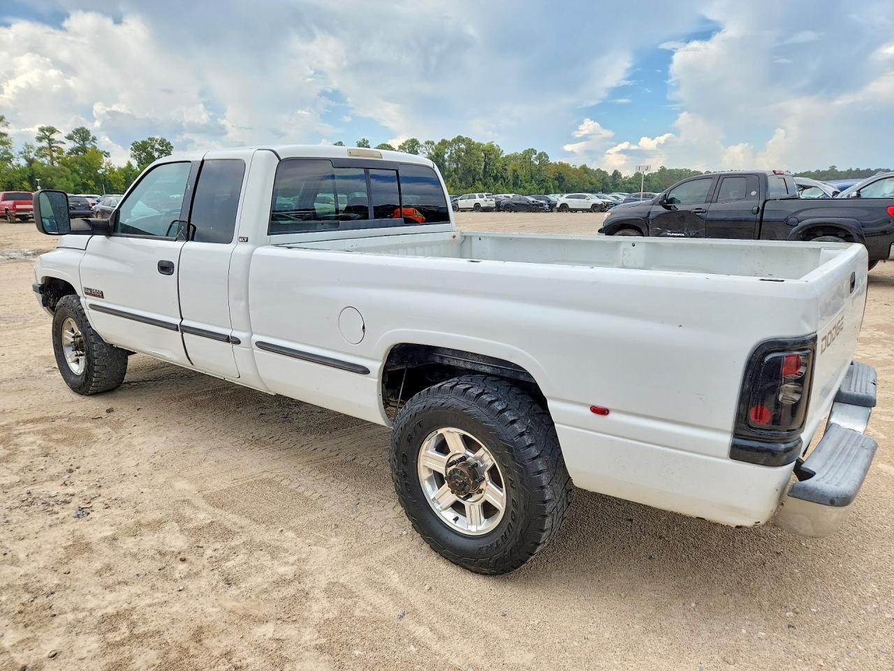 1998 Dodge Ram 2500 - Фото 2