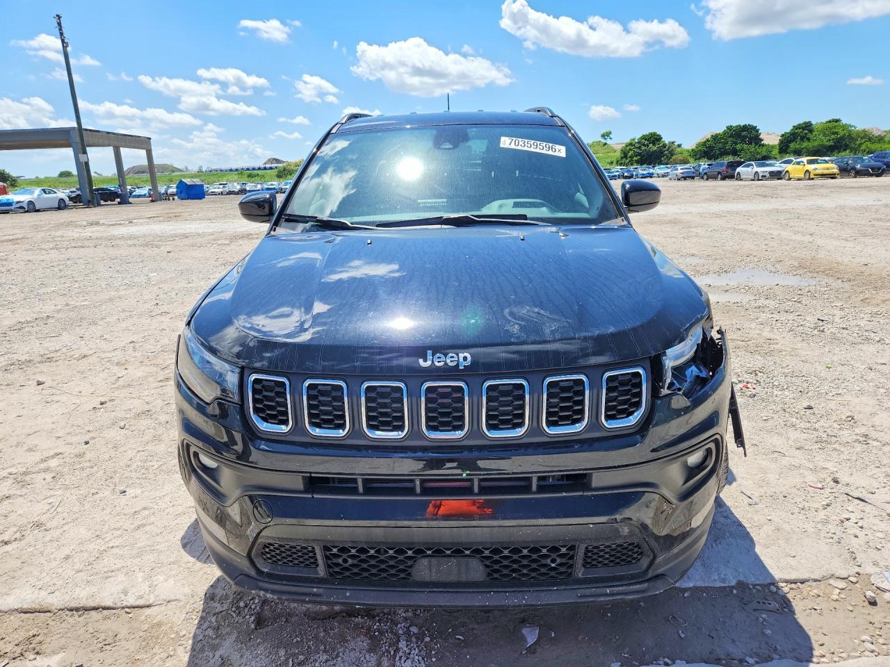 2025 Jeep Compass Latitude - Image 5