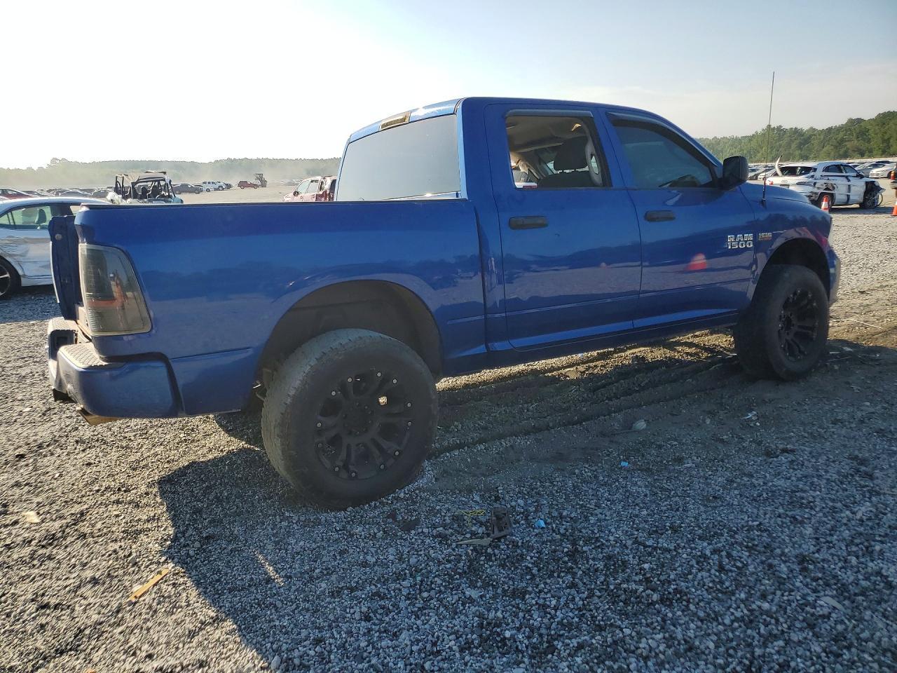 2015 Ram 1500 St - Image 3