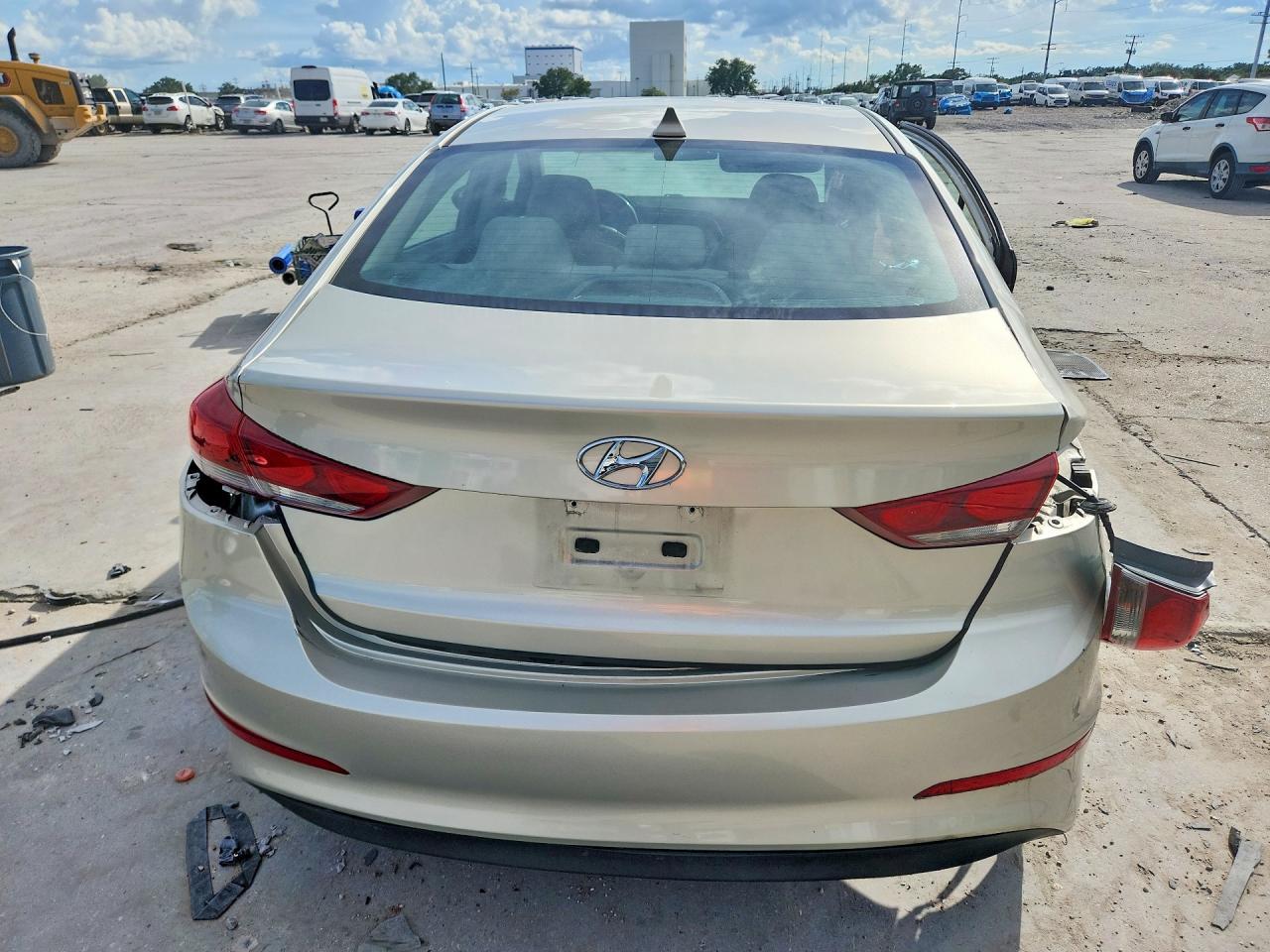 2017 Hyundai Elantra Se - Image 6