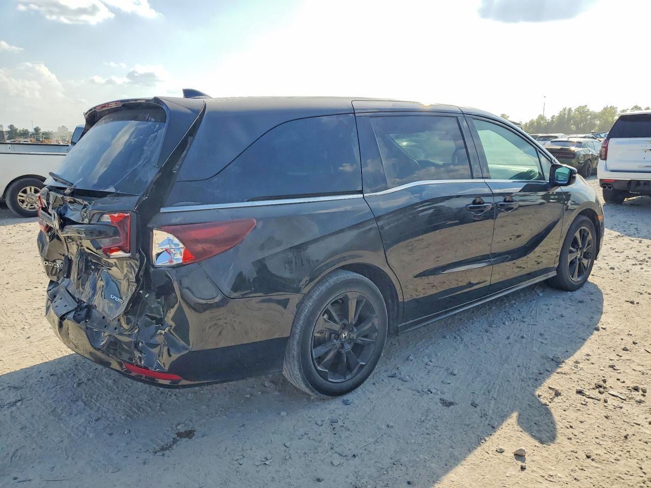 2023 Honda Odyssey Sport-L - Фото 3