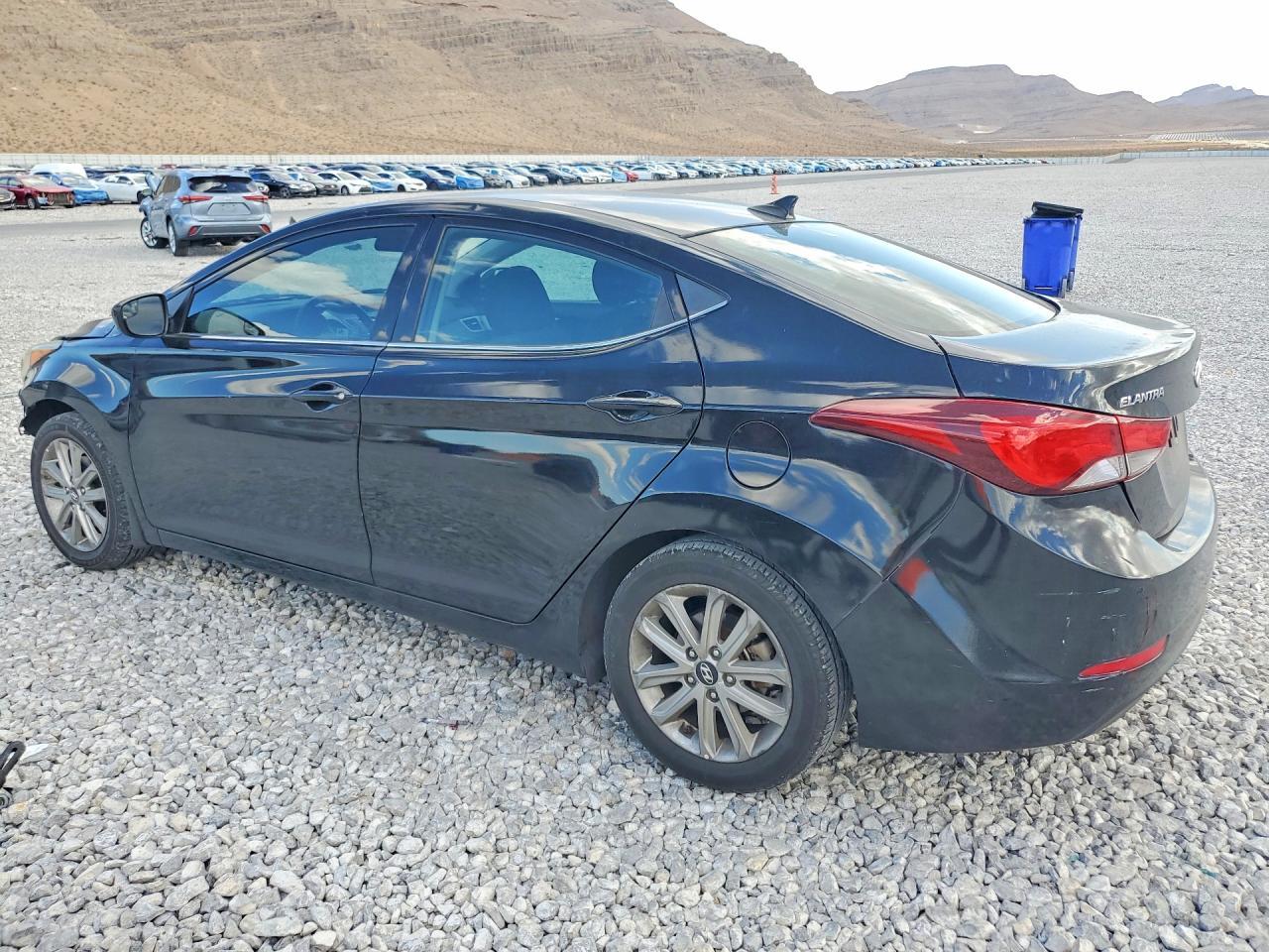 2015 Hyundai Elantra Se - Image 2