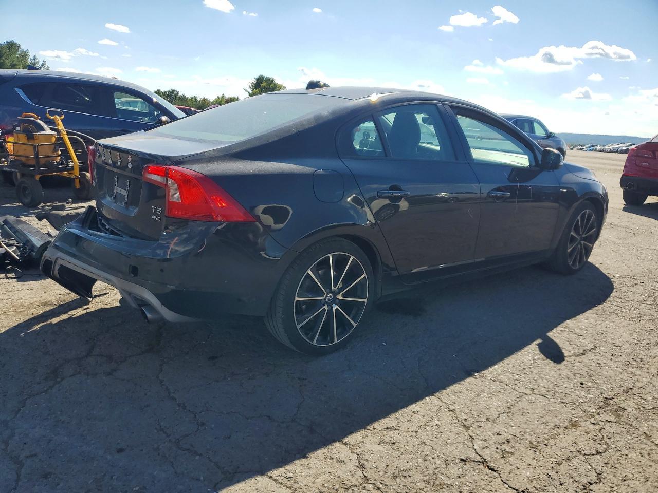 2017 Volvo S60 Dynamic - Image 3