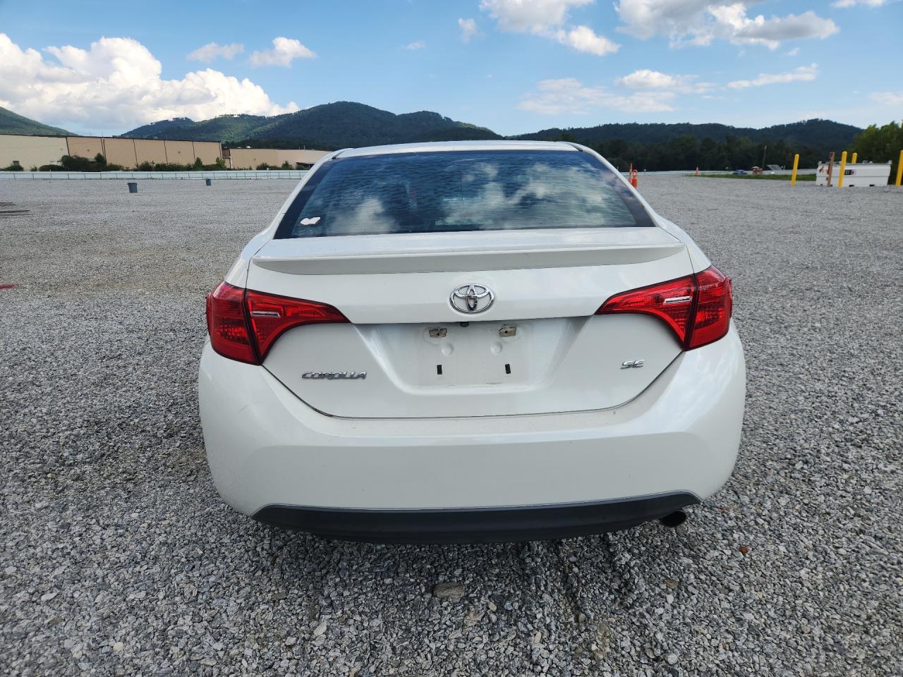 2018 Toyota Corolla Se - Image 6