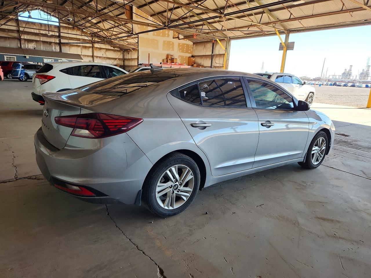 2020 Hyundai Elantra Value Edition - Фото 3