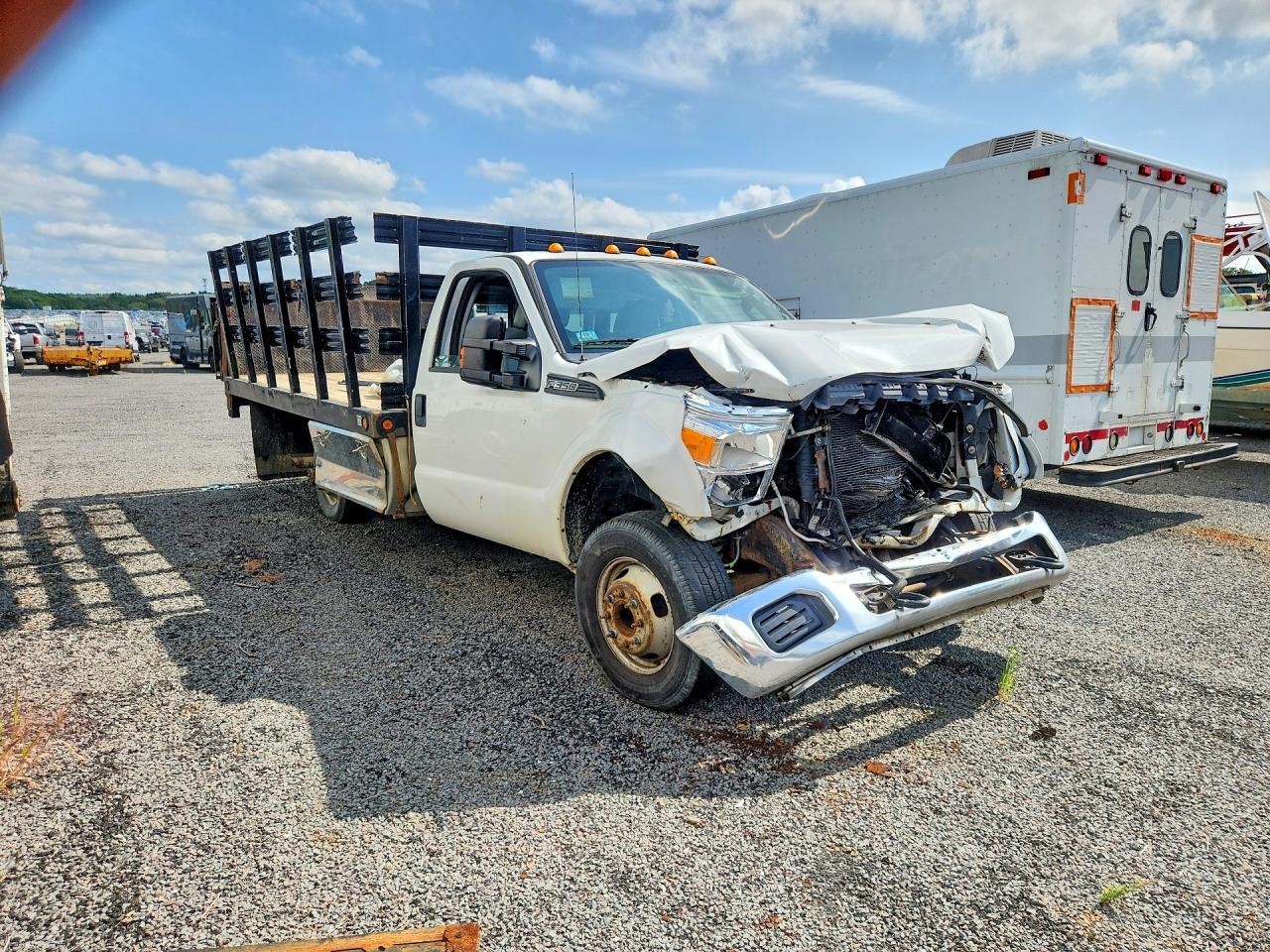 2015 Ford F350 - Image 4