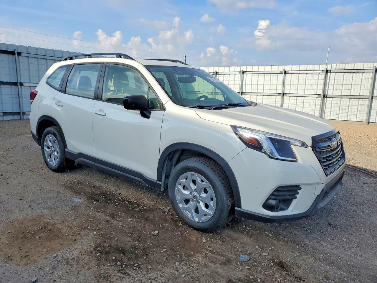 2023 Subaru Forester - Image 4