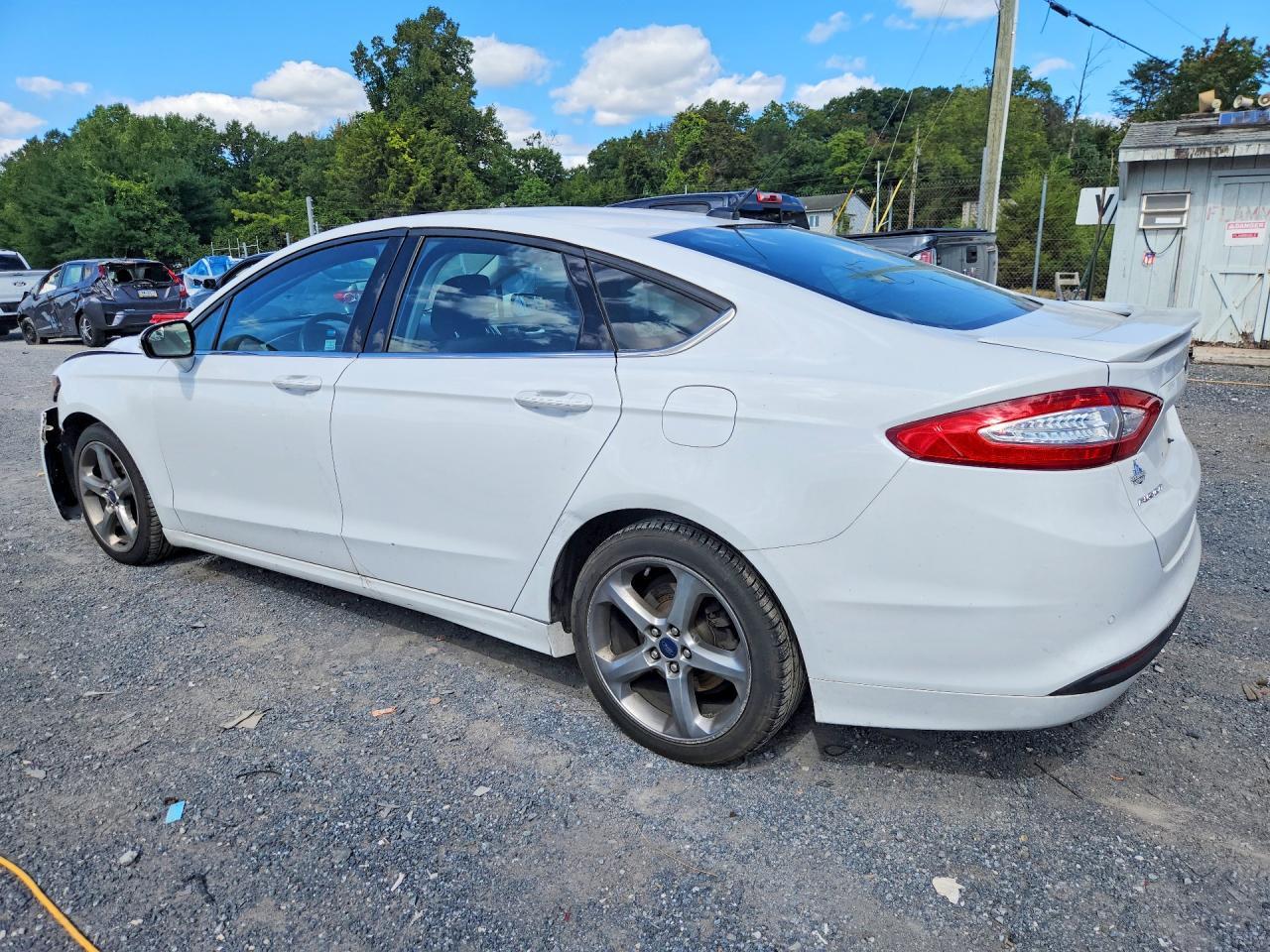 2014 Ford Fusion Se - Image 2