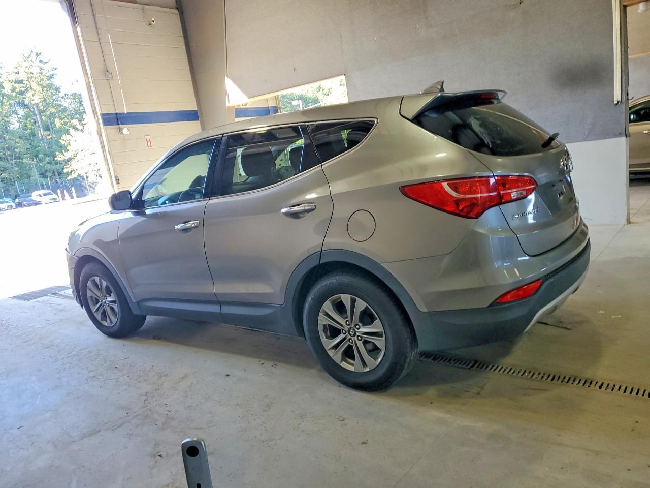 2016 Hyundai Santa Fe Sport 2.4L - Фото 2