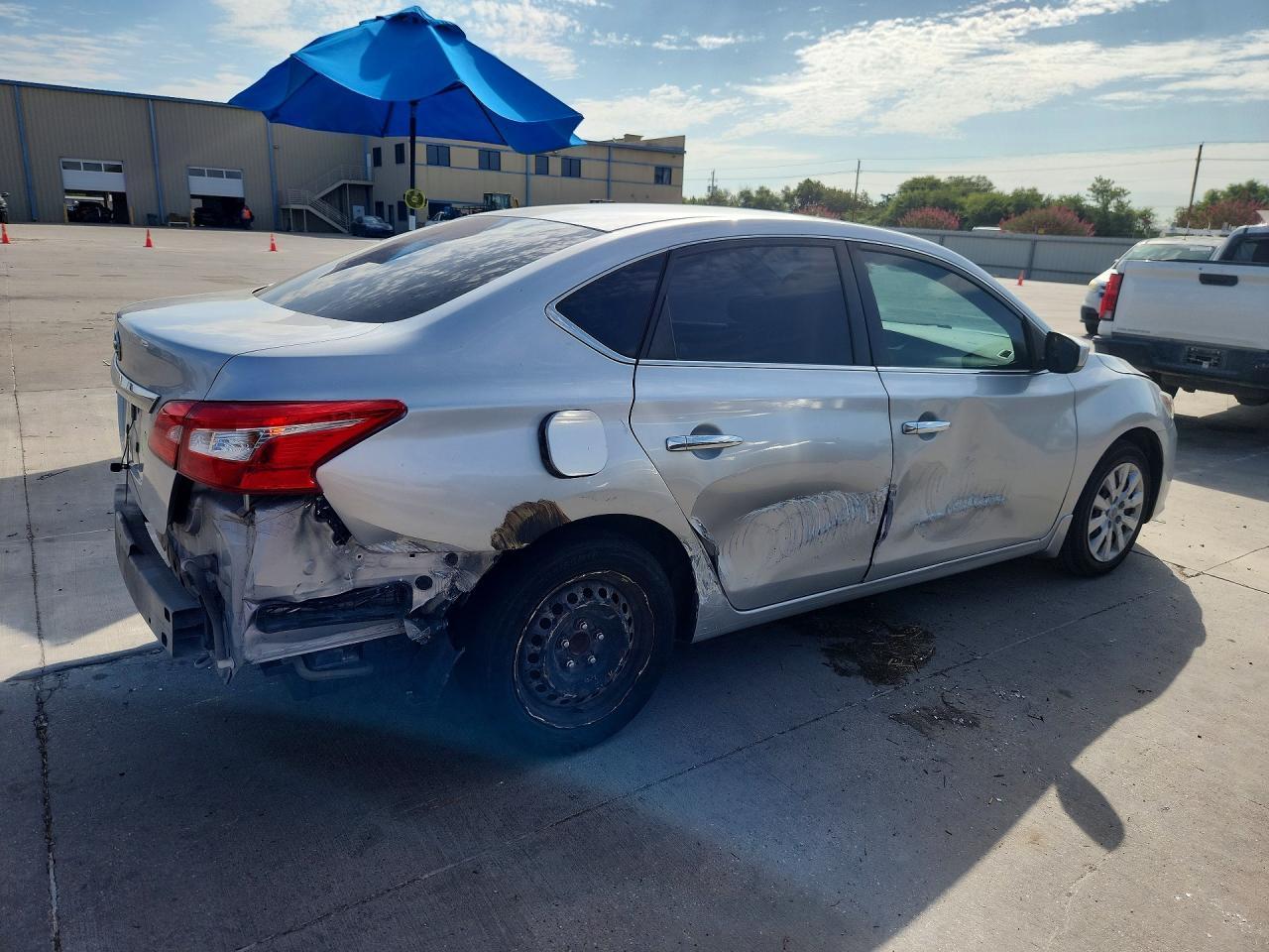 2017 Nissan Sentra S - Image 3