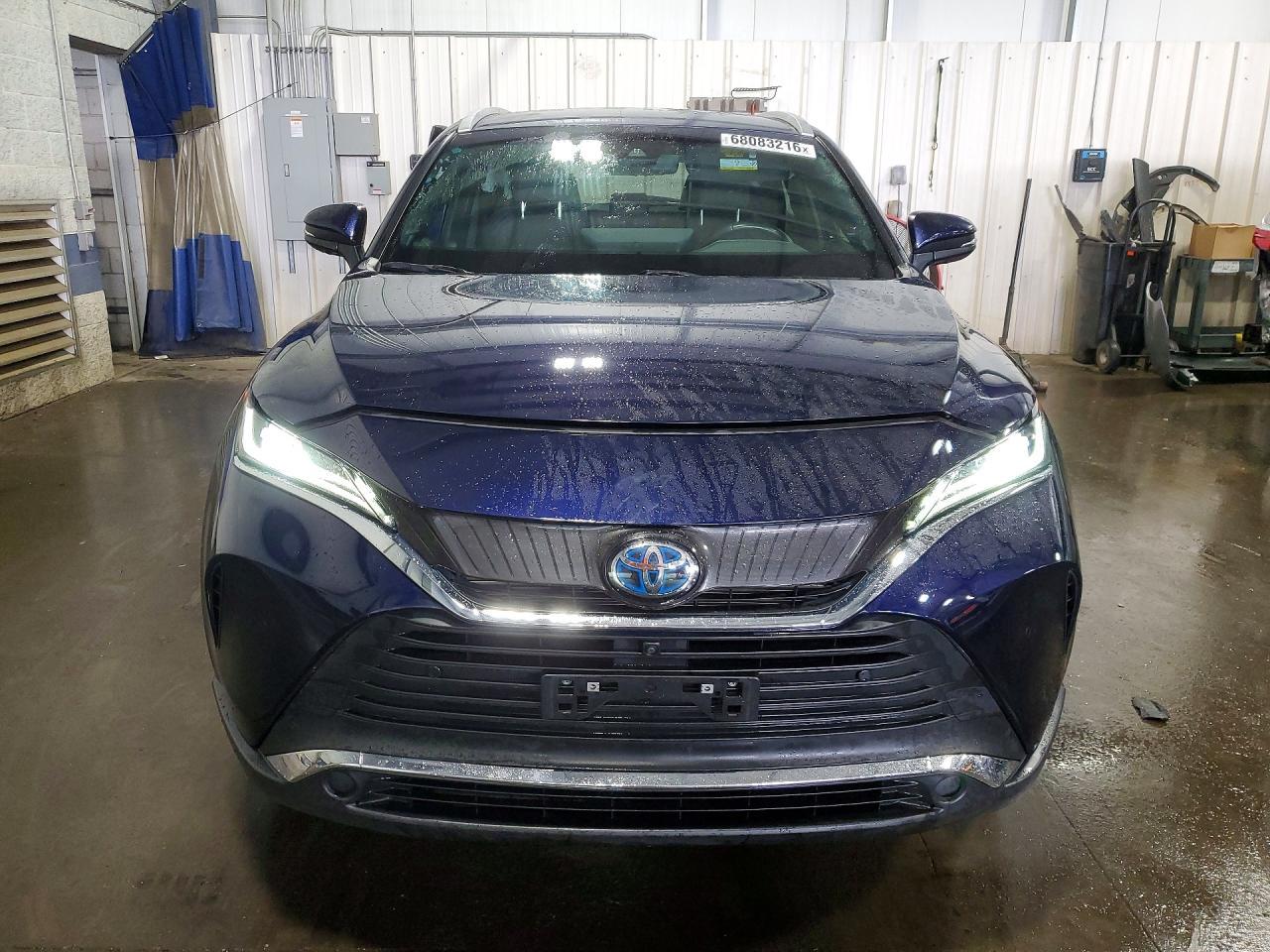 2021 Toyota Venza Limited - Image 5