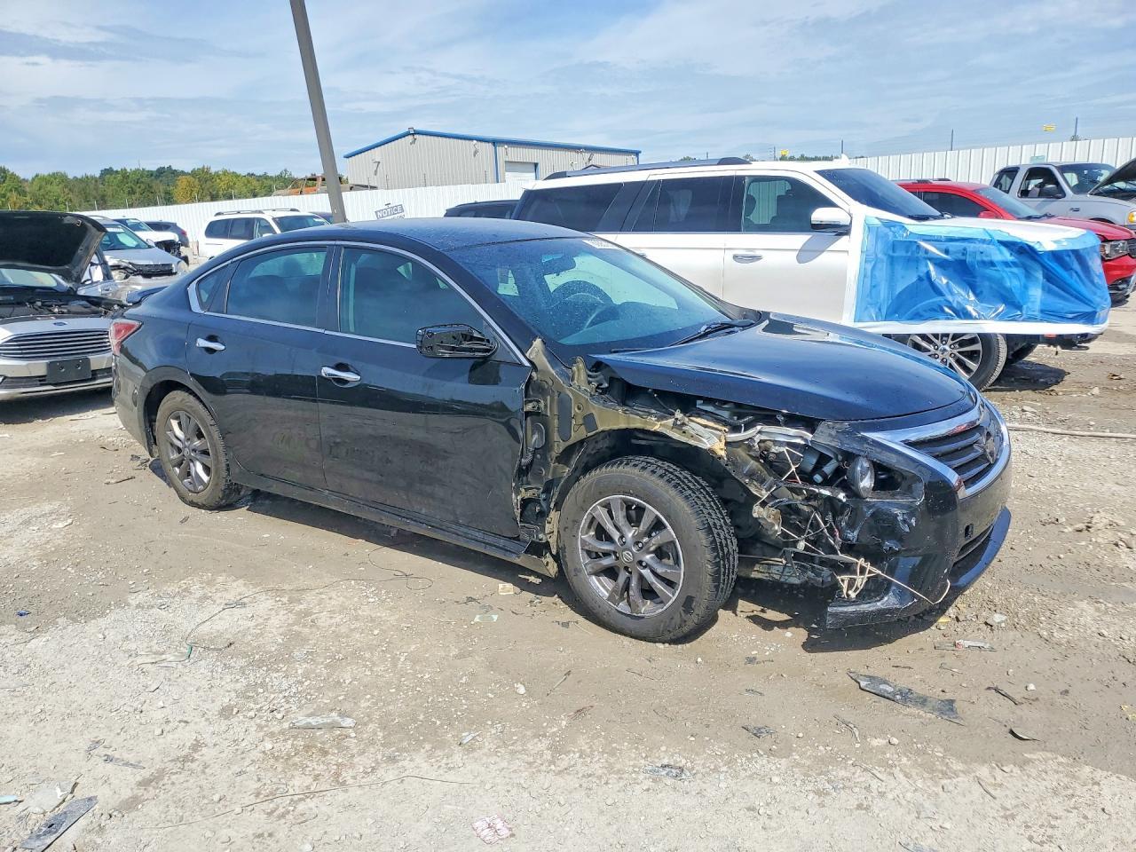 2015 Nissan Altima 2.5 S - Фото 4