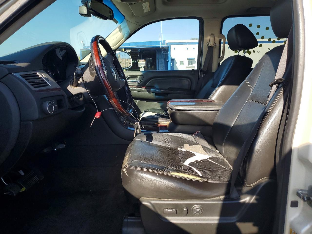 2008 Cadillac Escalade Esv - Image 7