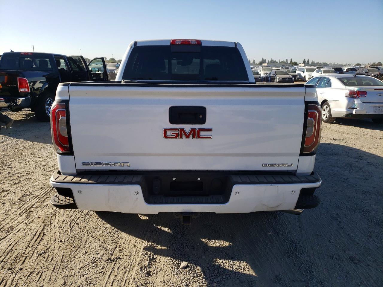 2016 GMC Sierra K1500 Denali - Image 6