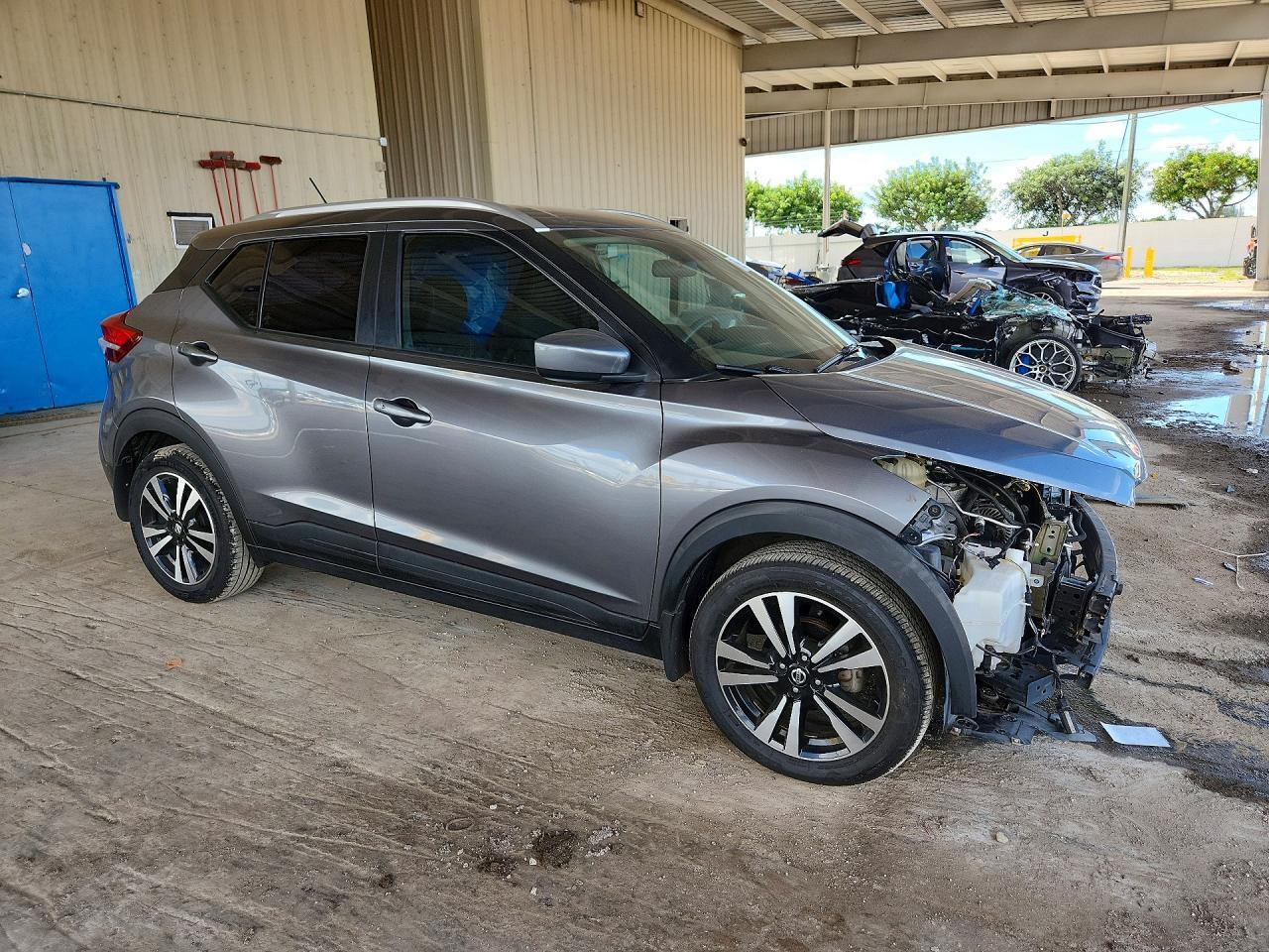 2019 Nissan Kicks Sv - Image 4